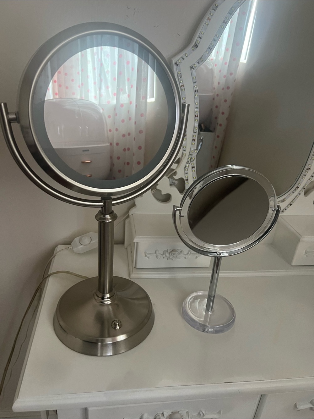 2 Makeup Mirrors